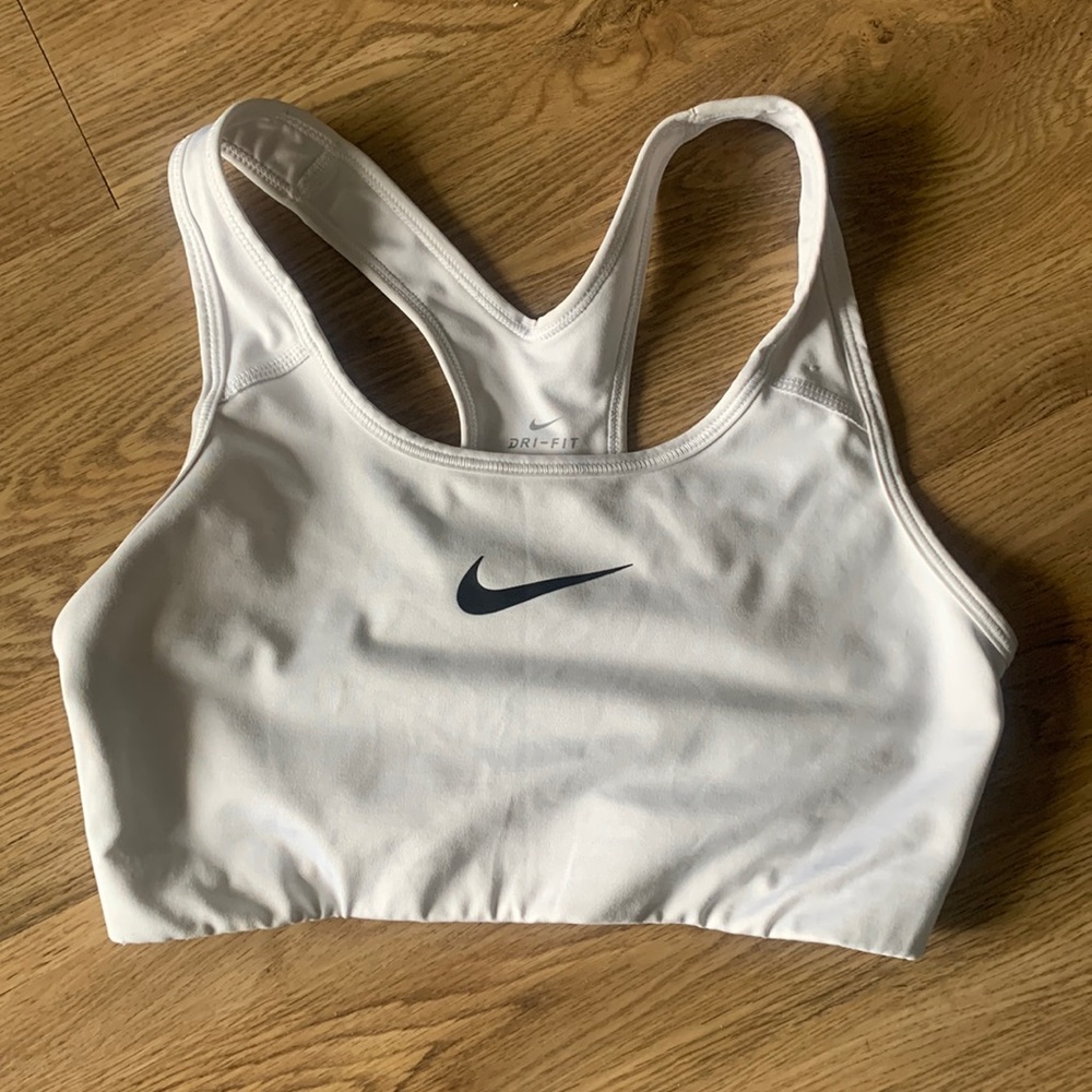 Medium Nike sports bra